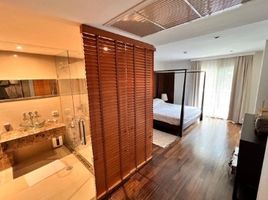 3 Bedroom Condo for sale at Silver Heritage, Phra Khanong