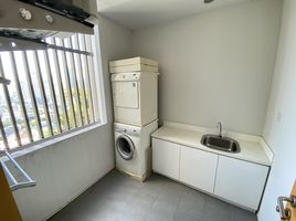 2 спален Кондо в аренду в Aequa Sukhumvit 49, Khlong Tan Nuea