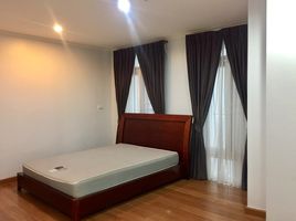 3 Schlafzimmer Wohnung zu verkaufen im Wattana Suite, Khlong Toei Nuea