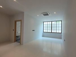 5 Bedroom House for sale in Jomtien, Nong Prue, Nong Prue