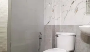 14 Bedrooms Townhouse for sale in Bang Na, Bangkok 