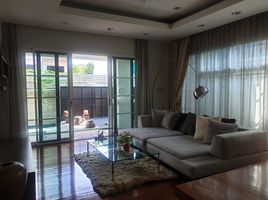 4 Schlafzimmer Haus zu verkaufen in Dusit, Bangkok, Thanon Nakhon Chaisi