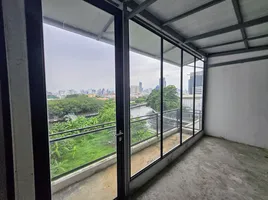 4 спален Магазин for sale in Суан Луанг Бангкок, Suan Luang, Суан Луанг, Бангкок, Таиланд