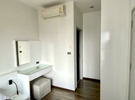 1 Bedroom Apartment for rent at Wyne Sukhumvit, Phra Khanong, Khlong Toei, Bangkok