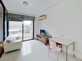 1 Bedroom Apartment for rent at Le Cote Sukhumvit 14, Khlong Toei