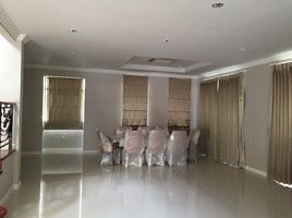 3 Schlafzimmer Haus zu verkaufen im The Palazzo Ratburana, Bang Pakok