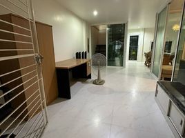 2 Bedroom House for sale in Thailand Cultural MRT, Din Daeng, Din Daeng