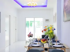 3 Bedroom Townhouse for sale at Rattanakorn Ville 8, Nong Prue