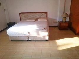 7 Schlafzimmer Reihenhaus zu vermieten in Thailand, Chantharakasem, Chatuchak, Bangkok, Thailand