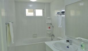 3 Bedrooms Condo for sale in Khlong Toei, Bangkok Charming Resident Sukhumvit 22