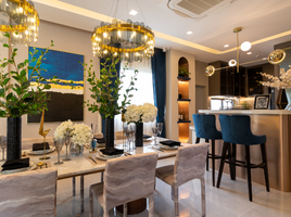 4 Bedroom Villa for sale at Bangkok Boulevard Ramkhamhaeng-Wongwaen, Saphan Sung
