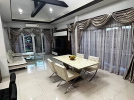 3 Schlafzimmer Villa zu verkaufen im Baan Dusit Pattaya View, Huai Yai, Pattaya
