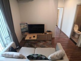 2 Schlafzimmer Wohnung zu vermieten im Noble Revolve Ratchada 2, Huai Khwang