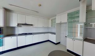 4 Bedrooms Condo for sale in Khlong Tan Nuea, Bangkok Charan Tower