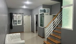 Таунхаус, 3 спальни на продажу в Банг Кхун Хок, Бангкок Golden Town Sathorn