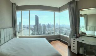 3 Bedrooms Condo for sale in Wat Phraya Krai, Bangkok Menam Residences