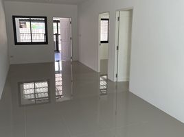 2 Bedroom Townhouse for sale in Mueang Prachin Buri, Prachin Buri, Khok Mai Lai, Mueang Prachin Buri