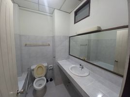 Studio Wohnung zu vermieten im Nung Condominium Rattanathibet, Bang Kraso