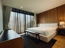 2 Bedroom Condo for sale at Noble Above Wireless Ruamrudee, Lumphini, Pathum Wan, Bangkok