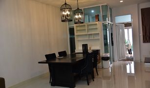 4 chambres Maison de ville a vendre à Bang Chak, Bangkok Leon Sukhumvit 62