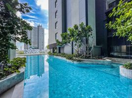 Studio Wohnung zu vermieten im Ideo Sathorn Wongwianyai, Khlong Ton Sai