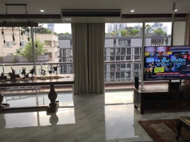2 Bedroom Apartment for sale at Baan Prompong, Khlong Tan Nuea