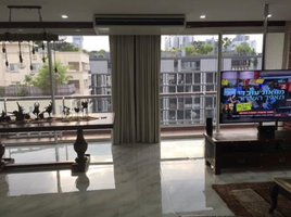 2 Bedroom Condo for sale at Baan Prompong, Khlong Tan Nuea