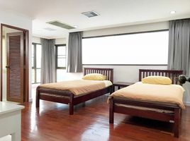 3 Schlafzimmer Appartement zu vermieten im P.R. Home 1 & 2, Khlong Tan Nuea