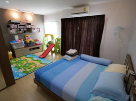 3 Schlafzimmer Reihenhaus zu verkaufen im Ifield Bangna, Dokmai