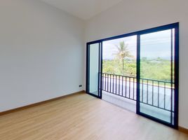 3 Bedroom Townhouse for sale at Baan Avarin Home, Khun Khong