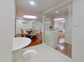 2 спален Квартира в аренду в M Towers, Khlong Tan Nuea