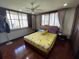3 Bedroom Condo for sale at D.S. Tower 1 Sukhumvit 33, Khlong Tan Nuea, Watthana