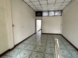 1 Bedroom Townhouse for rent in Mueang Nakhon Sawan, Nakhon Sawan, Nakhon Sawan Tok, Mueang Nakhon Sawan