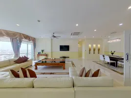 3 Bedroom Penthouse for rent at Baan Sathorn Chaophraya, Khlong Ton Sai