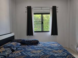 2 Schlafzimmer Reihenhaus zu vermieten im The Rich @Manik, Si Sunthon
