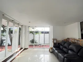 3 Bedroom House for rent at Flora Ville Srinagarindra-Thepharak, Bang Mueang, Mueang Samut Prakan, Samut Prakan, Thailand