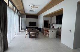4 bedroom Villa for sale in Phuket, Thailand