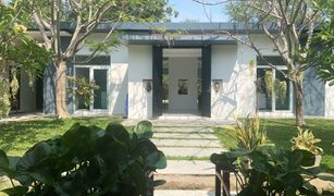 4 Bedrooms House for sale in Cha-Am, Phetchaburi 