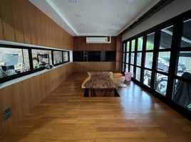 6 Schlafzimmer Reihenhaus zu verkaufen im Noble Cube, Suan Luang