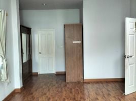 3 Bedroom House for sale at Thecharena, Bang Khaem