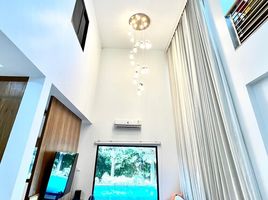 6 Schlafzimmer Villa zu verkaufen in Sai Noi, Nonthaburi, Khun Si, Sai Noi, Nonthaburi