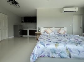 Studio Wohnung zu verkaufen im Condotel Buri 1, Chalong