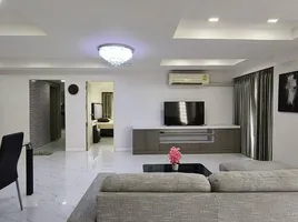 1 Bedroom Condo for rent at D.H. Grand Tower, Khlong Tan Nuea, Watthana, Bangkok