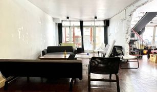 4 Bedrooms House for sale in Rong Mueang, Bangkok 