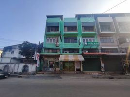10 Schlafzimmer Reihenhaus zu vermieten in Sirindhorn Hospital, Prawet, Prawet