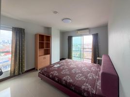 1 Bedroom Apartment for sale at The Escape, Bang Chak, Phra Khanong