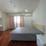 2 Bedroom Apartment for sale at Baan Suanpetch, Khlong Tan Nuea