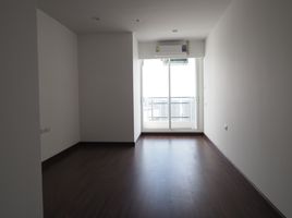 2 Schlafzimmer Appartement zu vermieten im Supalai Prima Riva, Chong Nonsi