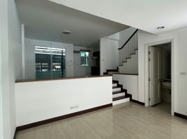 3 Bedroom Townhouse for rent at Plus City Park Sukhumvit 101/1, Bang Chak