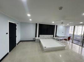 4 Schlafzimmer Wohnung zu verkaufen im Oriental Towers, Khlong Tan Nuea